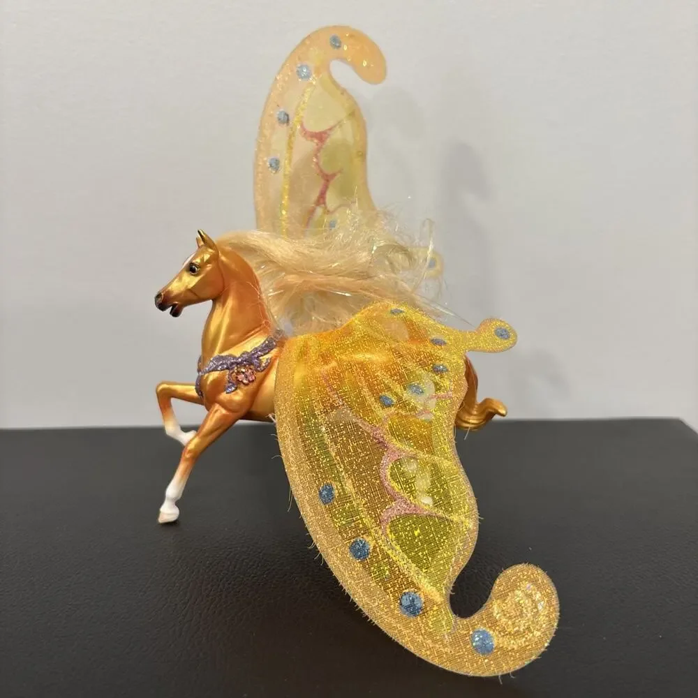 Wind Dancers Sirocco Pegasus Breyer Horse #100103 Retired Fairy Wings READ - Picture 1 of 9